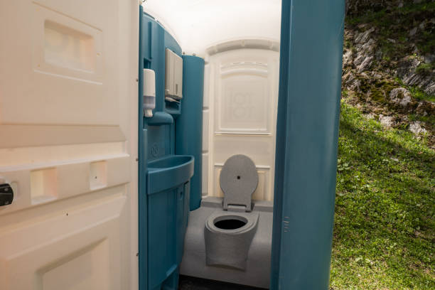 Best Emergency porta potty rental  in Osceola, IN