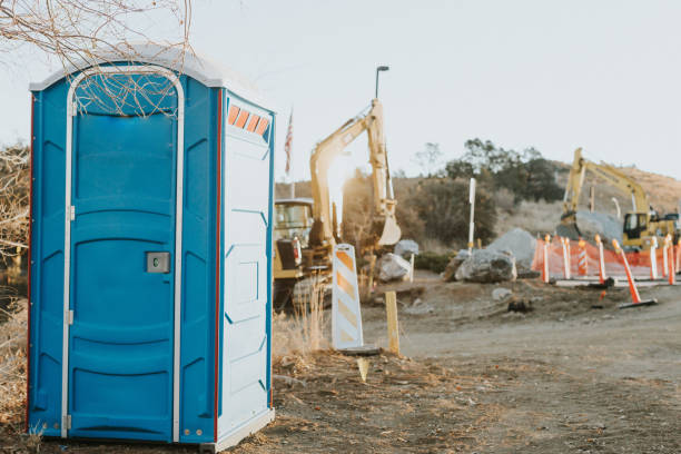 Best Porta potty delivery and setup  in Osceola, IN